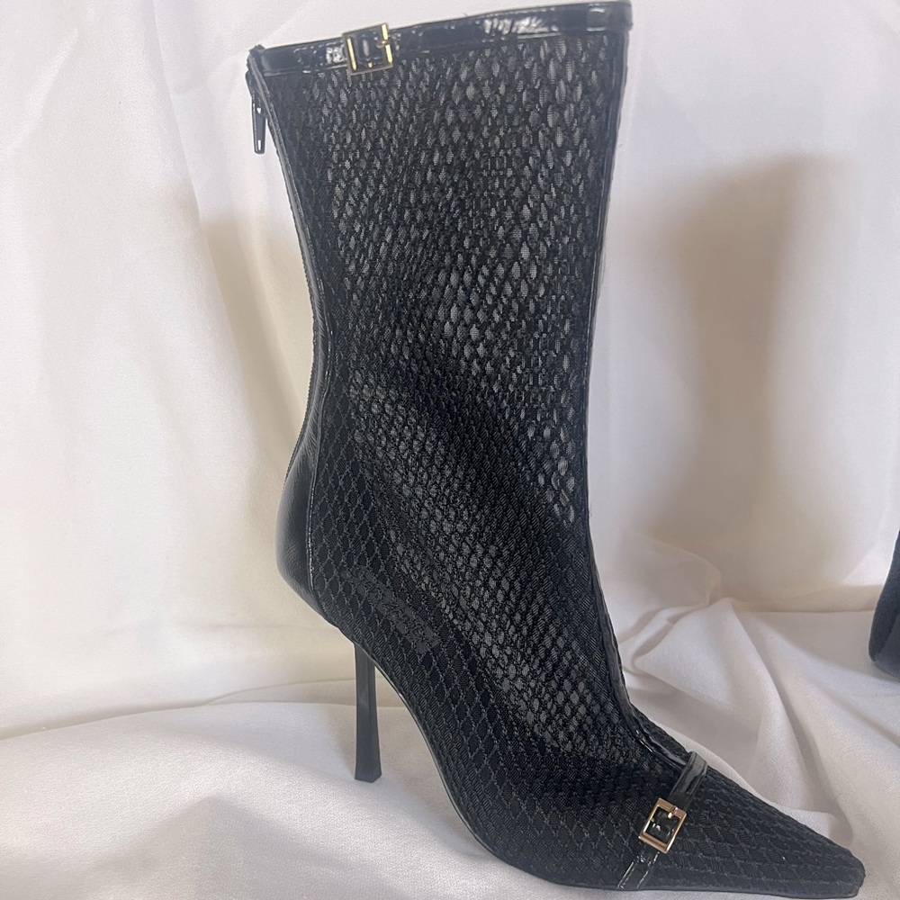 Steve Madden Black Heeled Boots with Textured Design